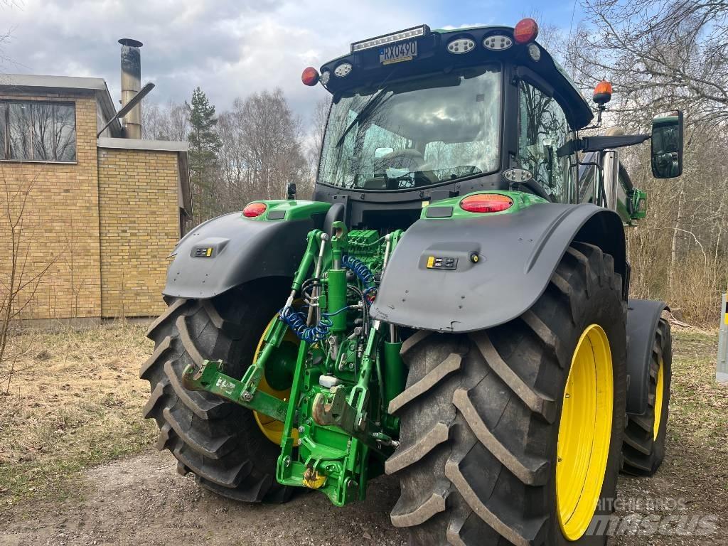 John Deere 6250 R Tractors