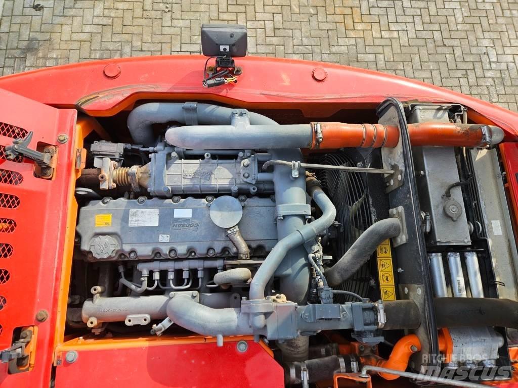 Doosan DX 140 W-3 Wheeled excavators