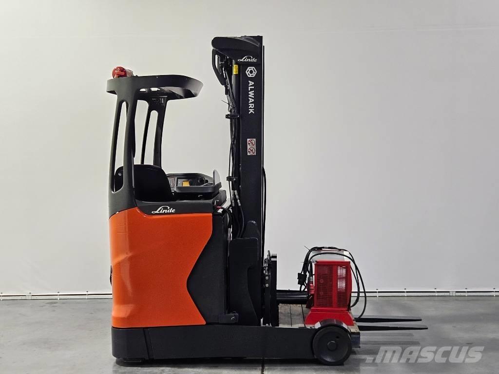 Linde R16B Self propelled stackers