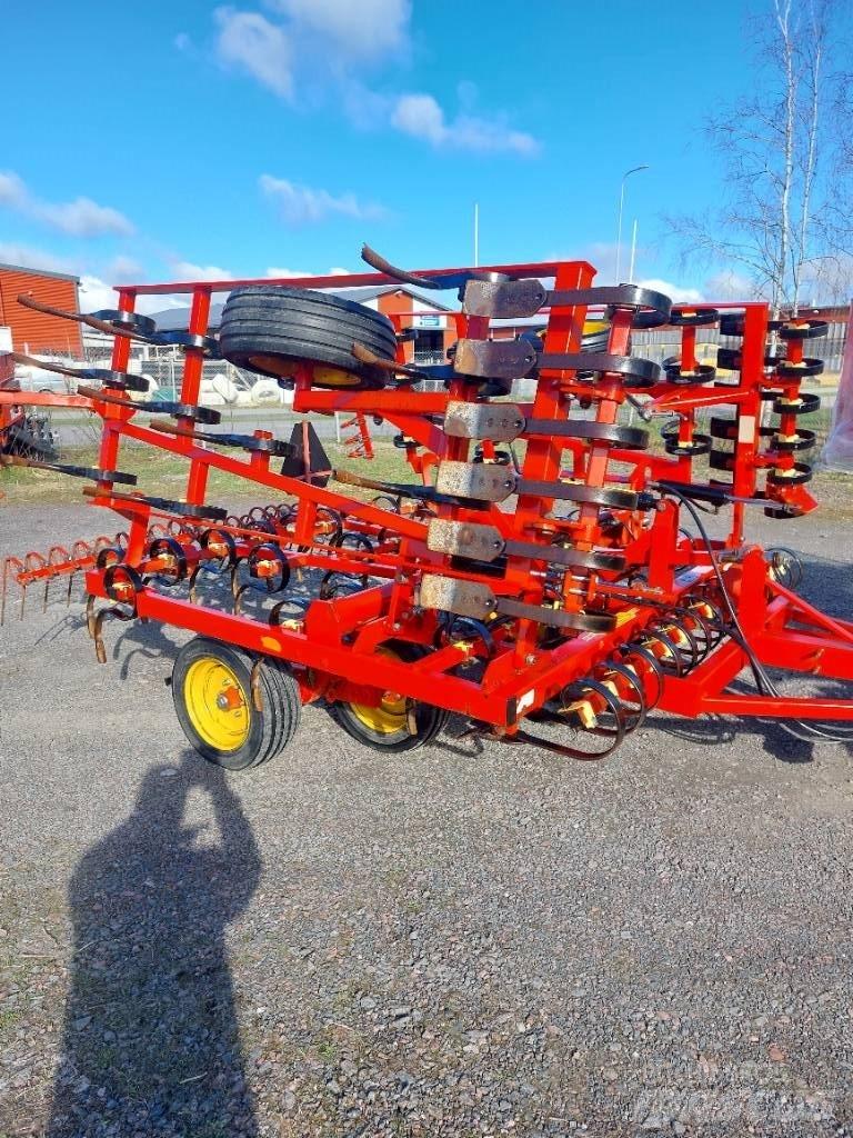Väderstad NZF 450 Harrows