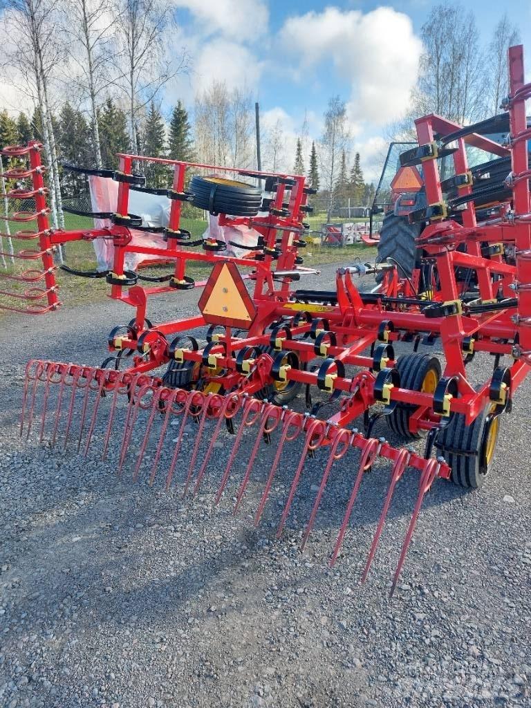 Väderstad NZF 450 Harrows