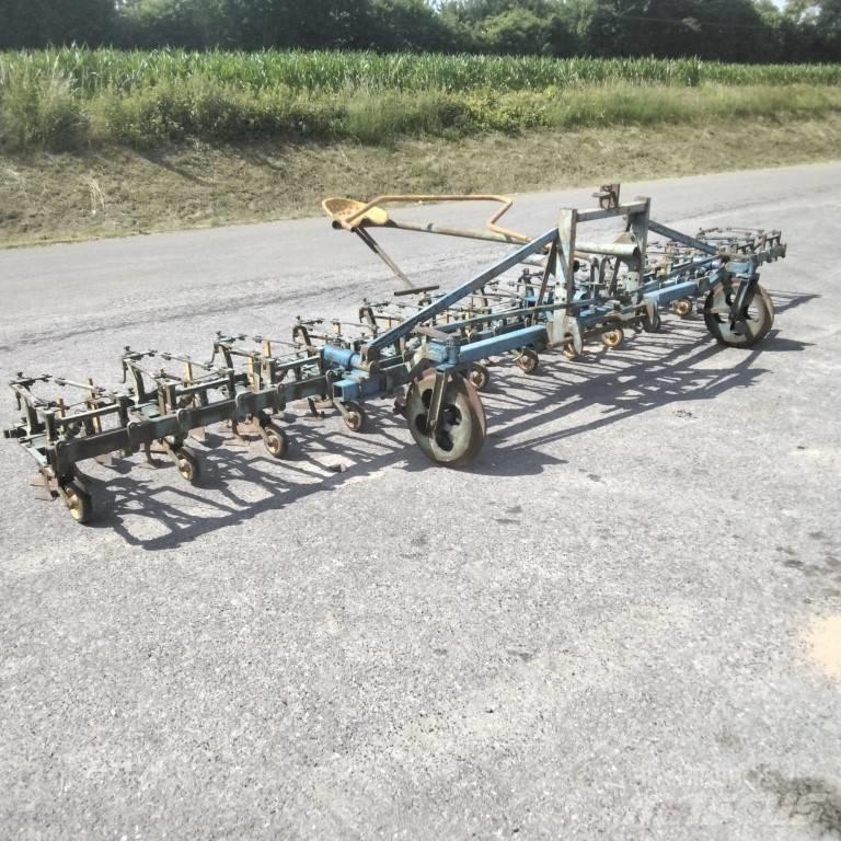  DELFOSSE 12 RANGS Other tillage machines and accessories