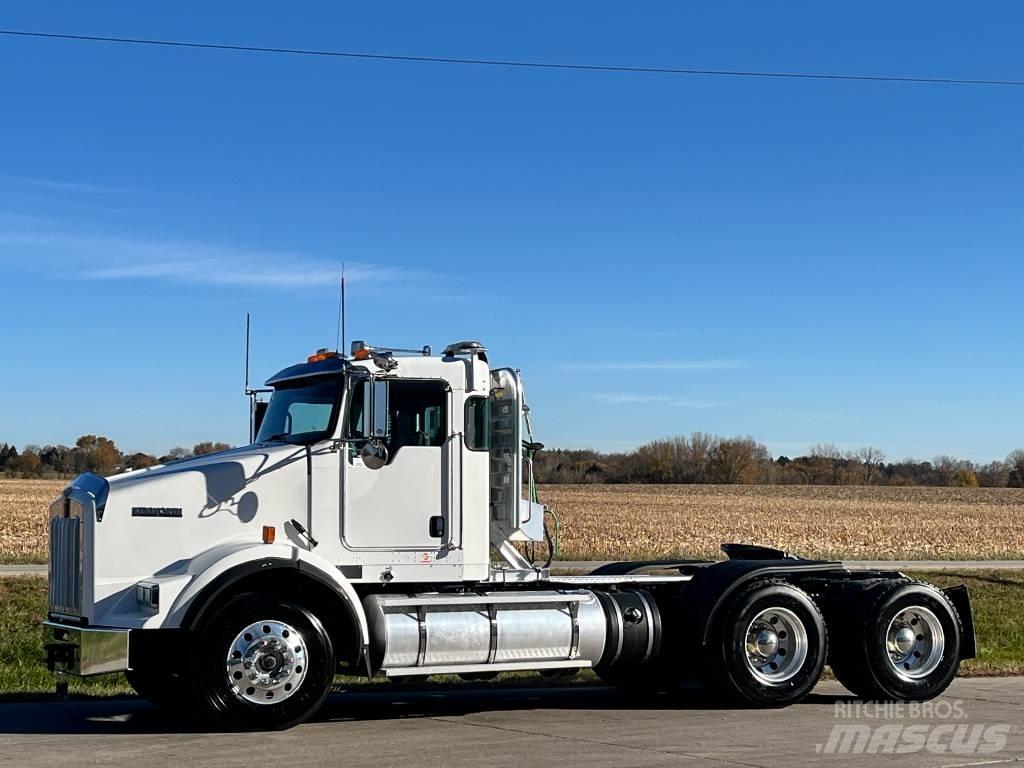 Kenworth T 800 Prime Movers