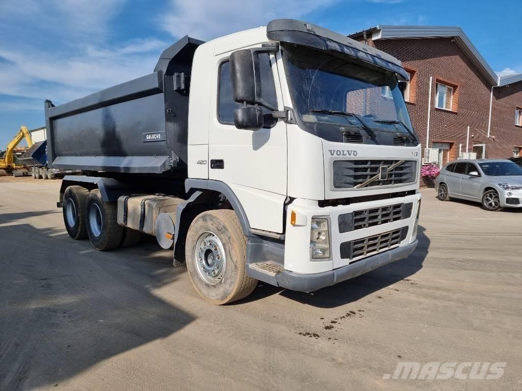Volvo FM 420 6X4 Skip bin truck