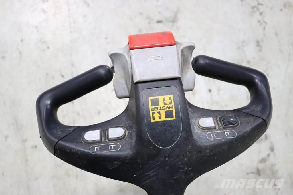 Hyster P2.5 Low lifter