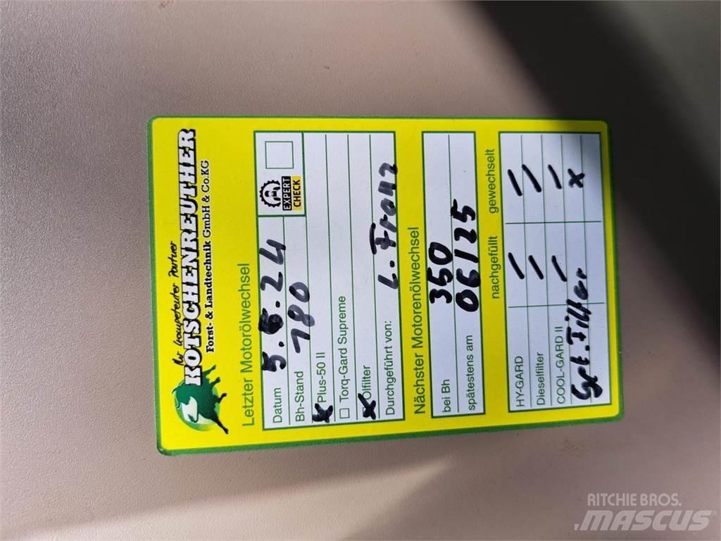 John Deere 5058E Tractors