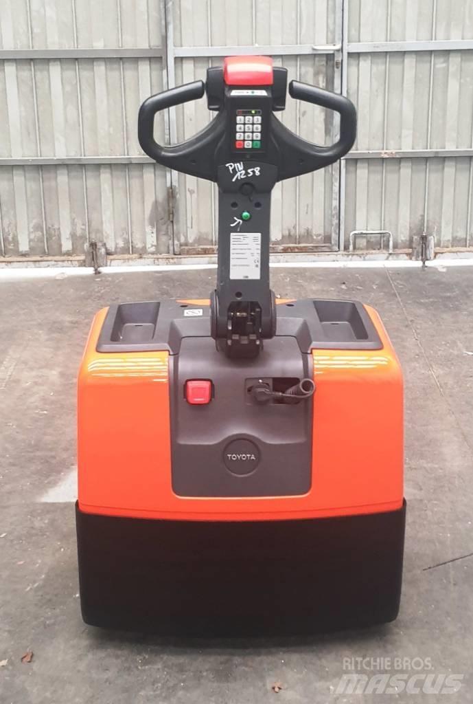 BT LWE 130 Minimover Low lifter