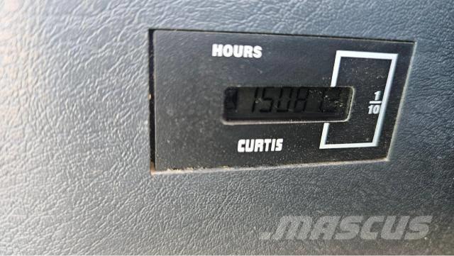 Hyundai Robex 300 LC Crawler excavators