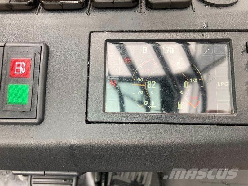 Manitou MI25 G LPG trucks