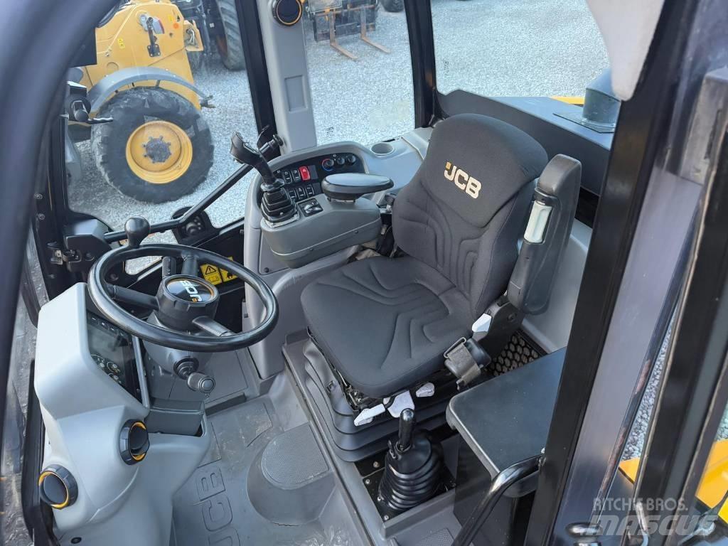 JCB TM 320 Telehandlers