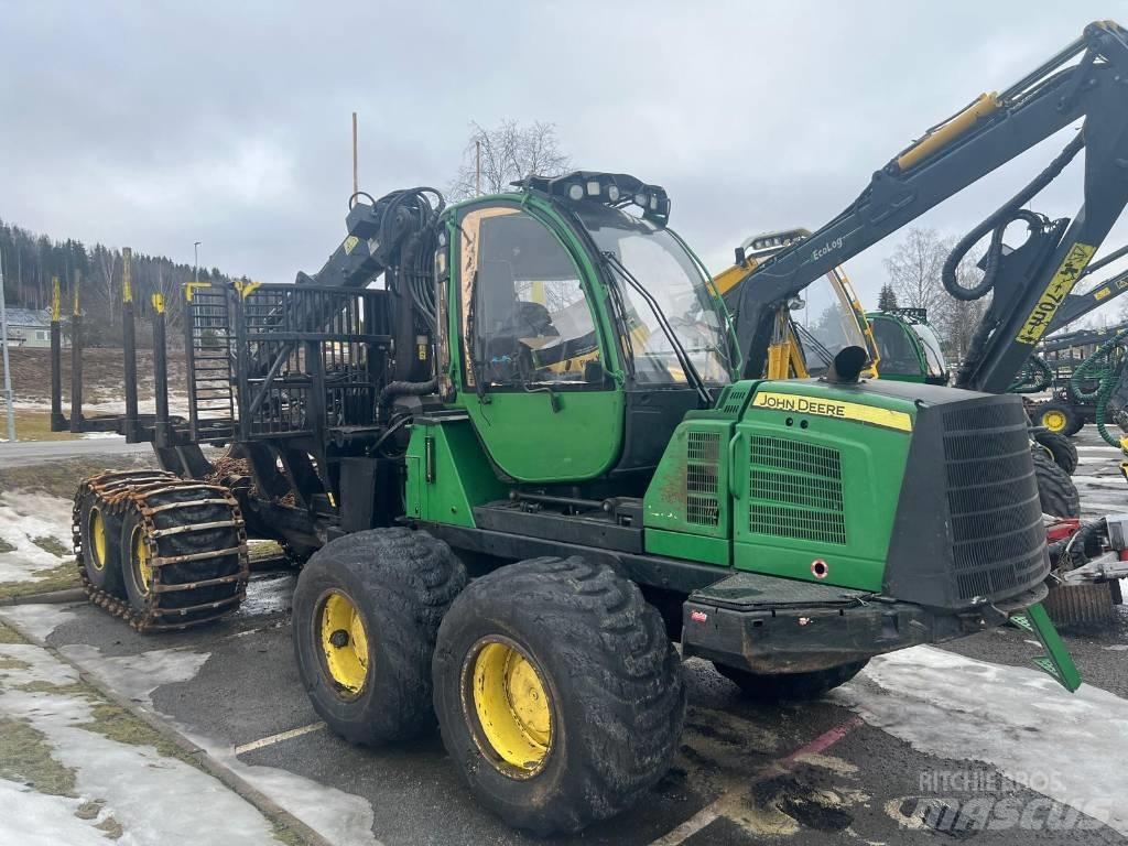 John Deere 1210 E Forwarders