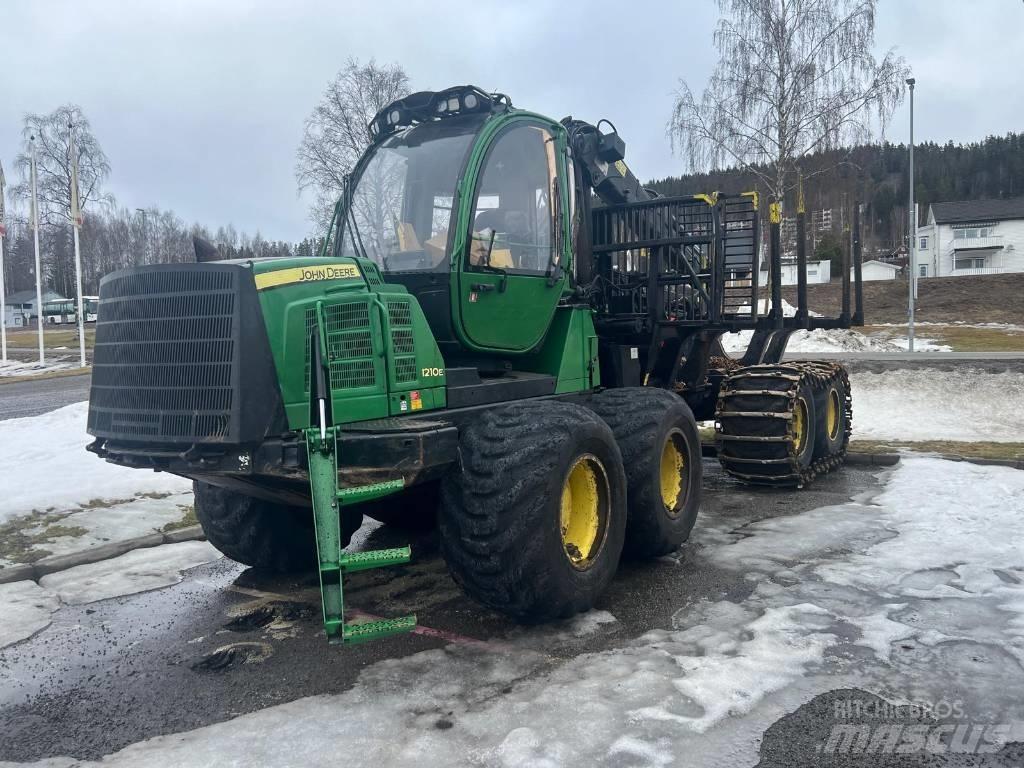 John Deere 1210 E Forwarders