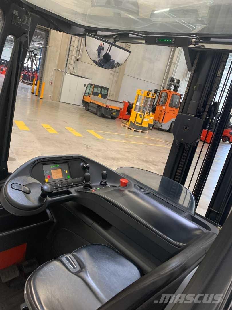 Linde R16HD Reach truck