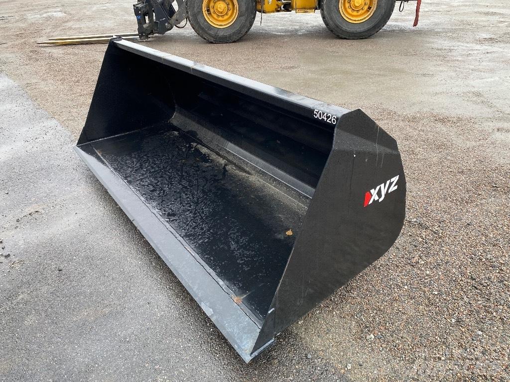XYZ Snöskopa 260 cm Front loader accessories
