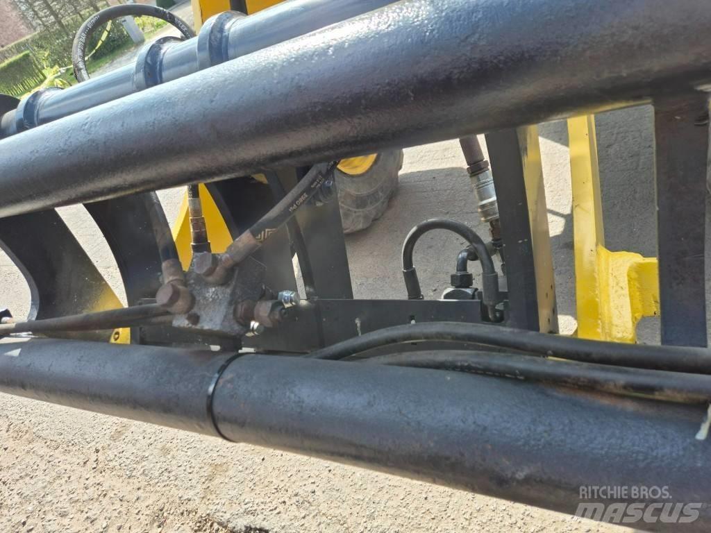 Komatsu WA100M-7 Wheel loaders
