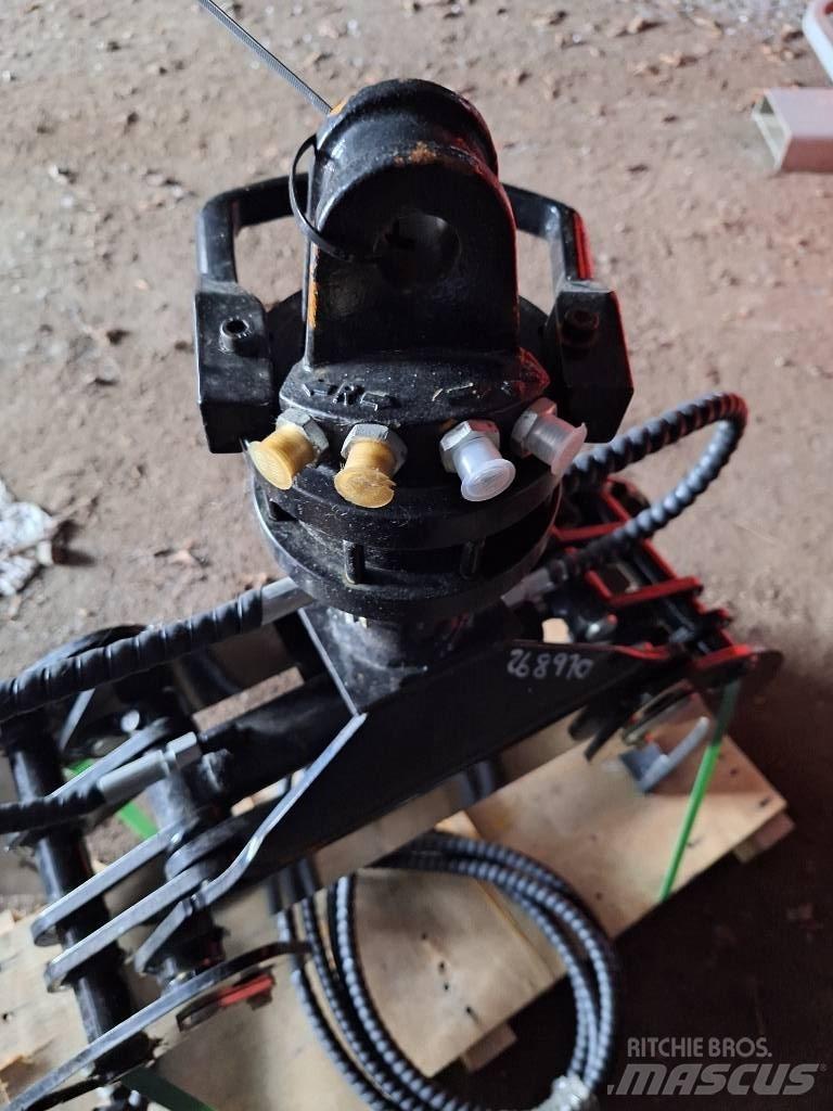 Koura CG800 Grapples