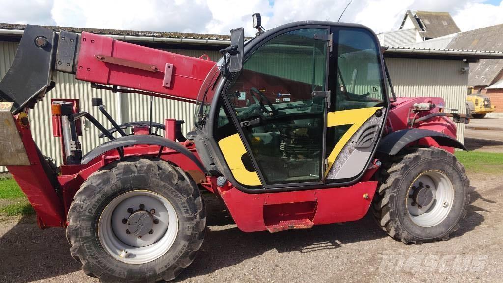 New Holland LM 1345 Telescopic handlers