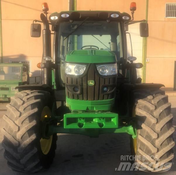 John Deere 6115 R Tractors