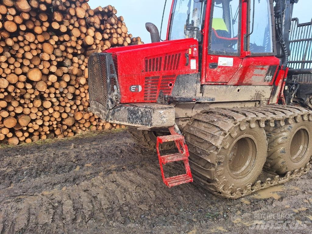 Komatsu 835 Forwarders