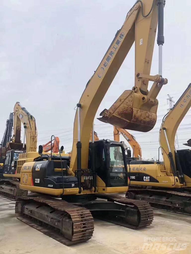 CAT 323 Crawler excavators