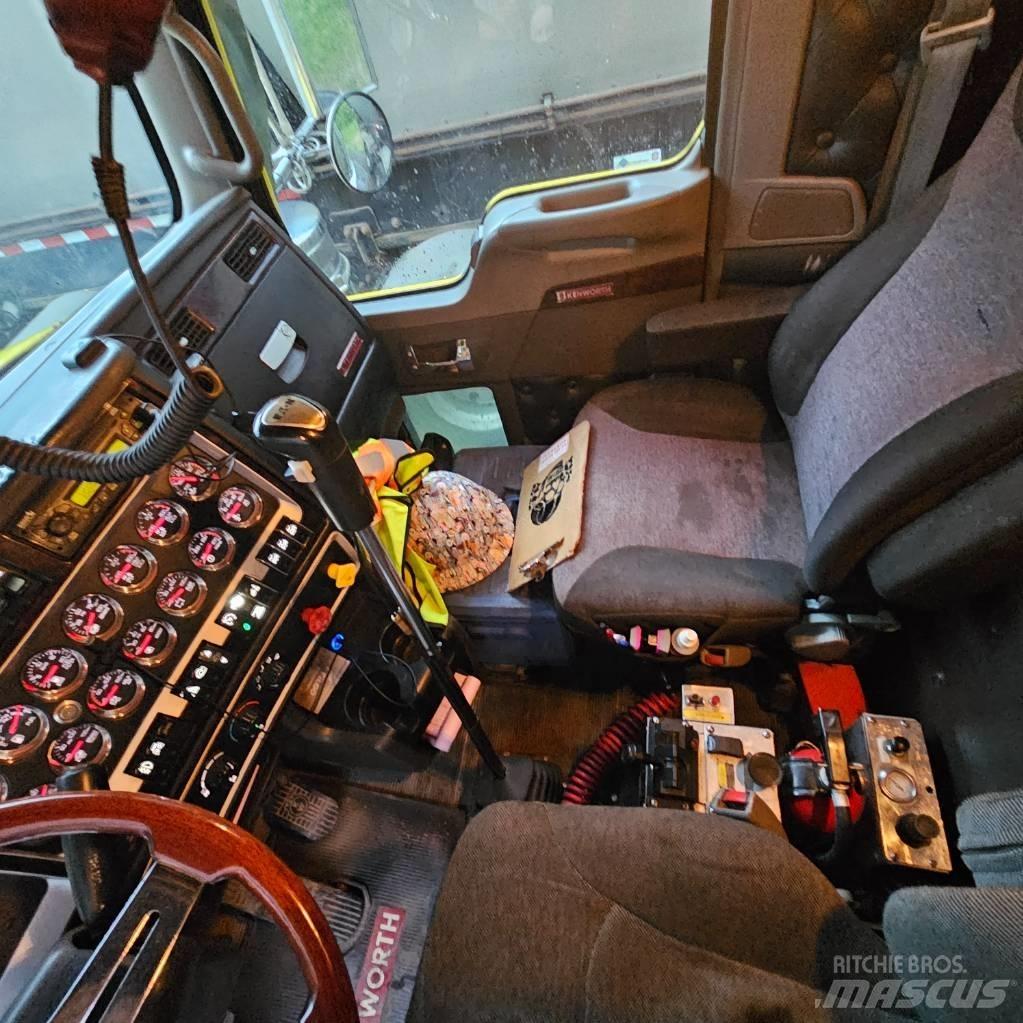 Kenworth T 800 Tipper trucks