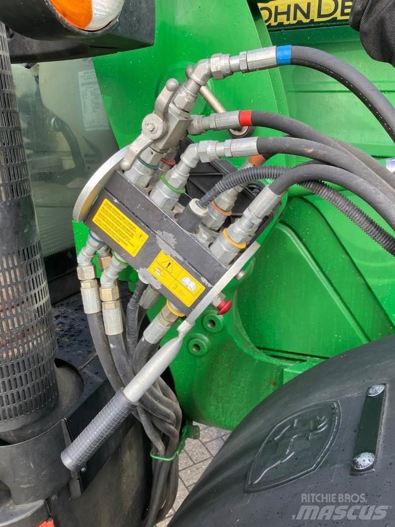 John Deere 6125R Tractors