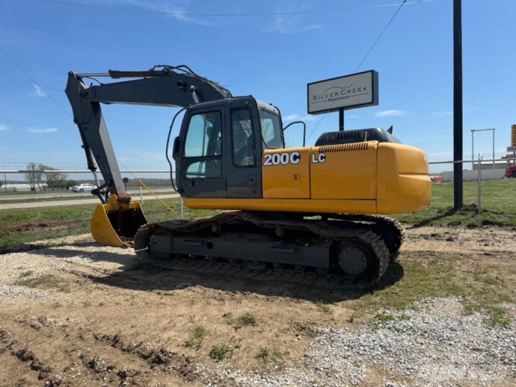 DEERE 200 LC Crawler excavators