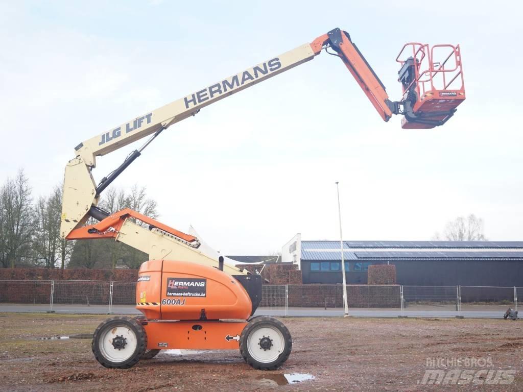 JLG 600 AJ Articulated boom lifts