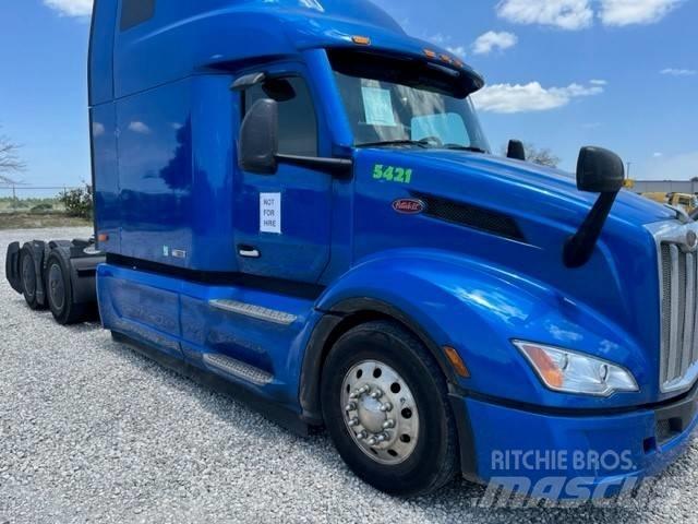 Peterbilt 579 Prime Movers