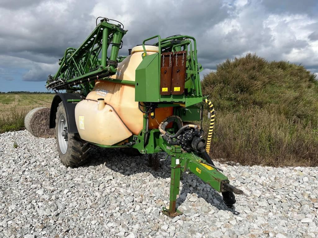 Amazone UX 4200 Trailed sprayers