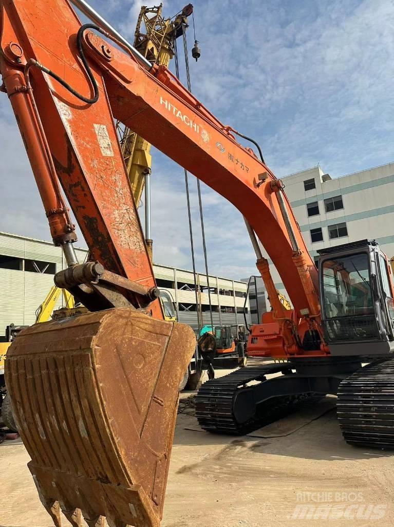 Hitachi 日立 350 Crawler excavators