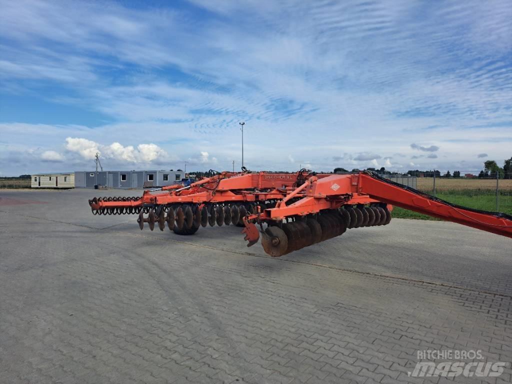 Kuhn Discover XL 52 Disc harrows