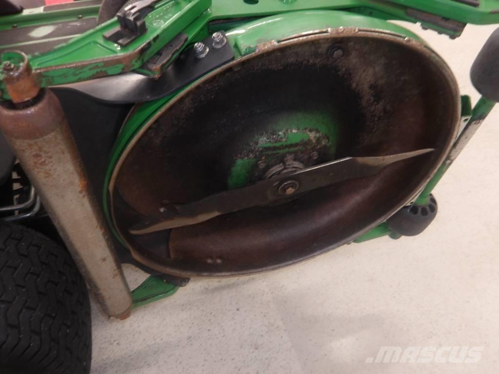John Deere 9009 A Rough, trim and surrounds mowers