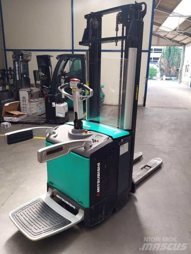 Mitsubishi SBV 16 N Self propelled stackers