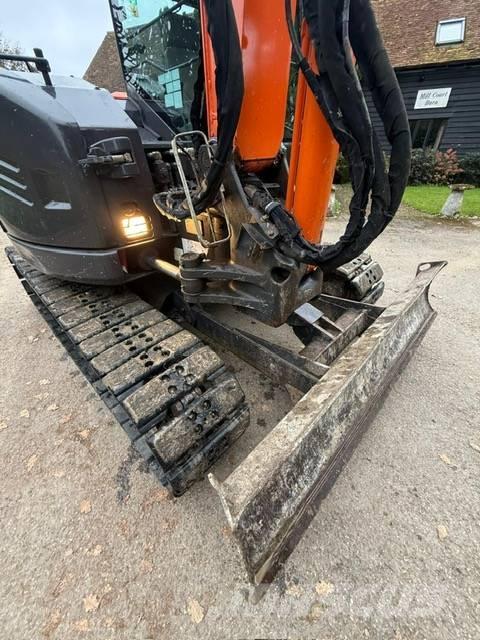 Hitachi 85usb Mini excavators  7t - 12t