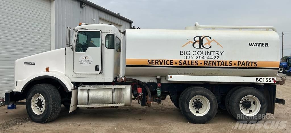 Kenworth T800 Water bowser