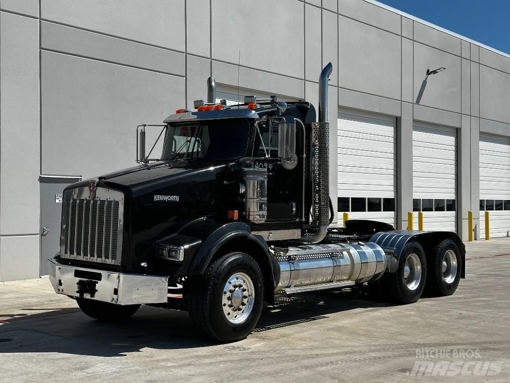 Kenworth T 800 Prime Movers