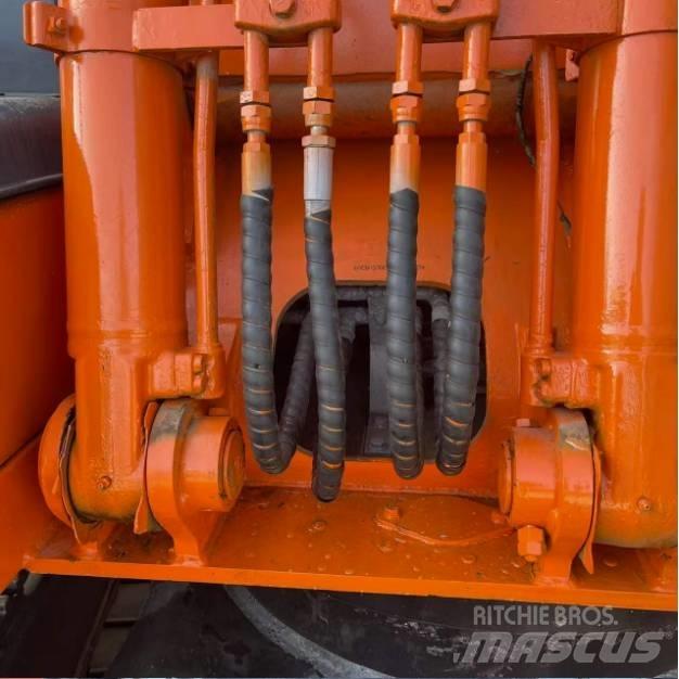 Hitachi ZX120 Crawler excavators