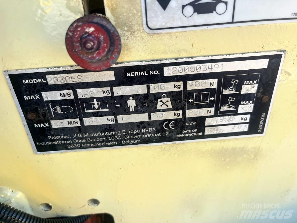 JLG 2030ES     V-3450 Used Personnel lifts and access elevators