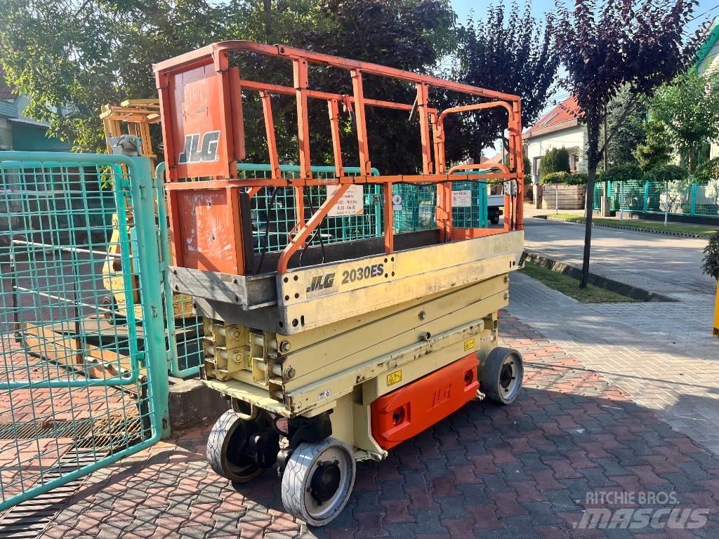 JLG 2030ES     V-3450 Used Personnel lifts and access elevators
