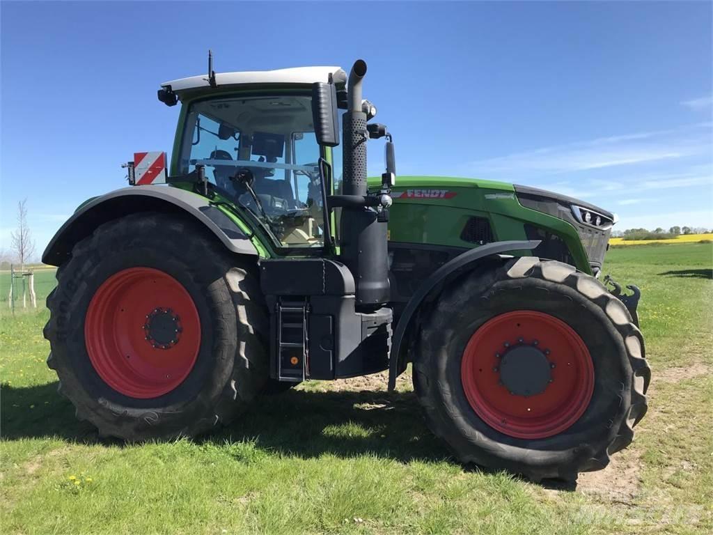 Fendt 942 Vario Tractors