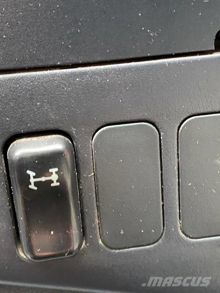 Mercedes-Benz 212 D Pick up/Dropside