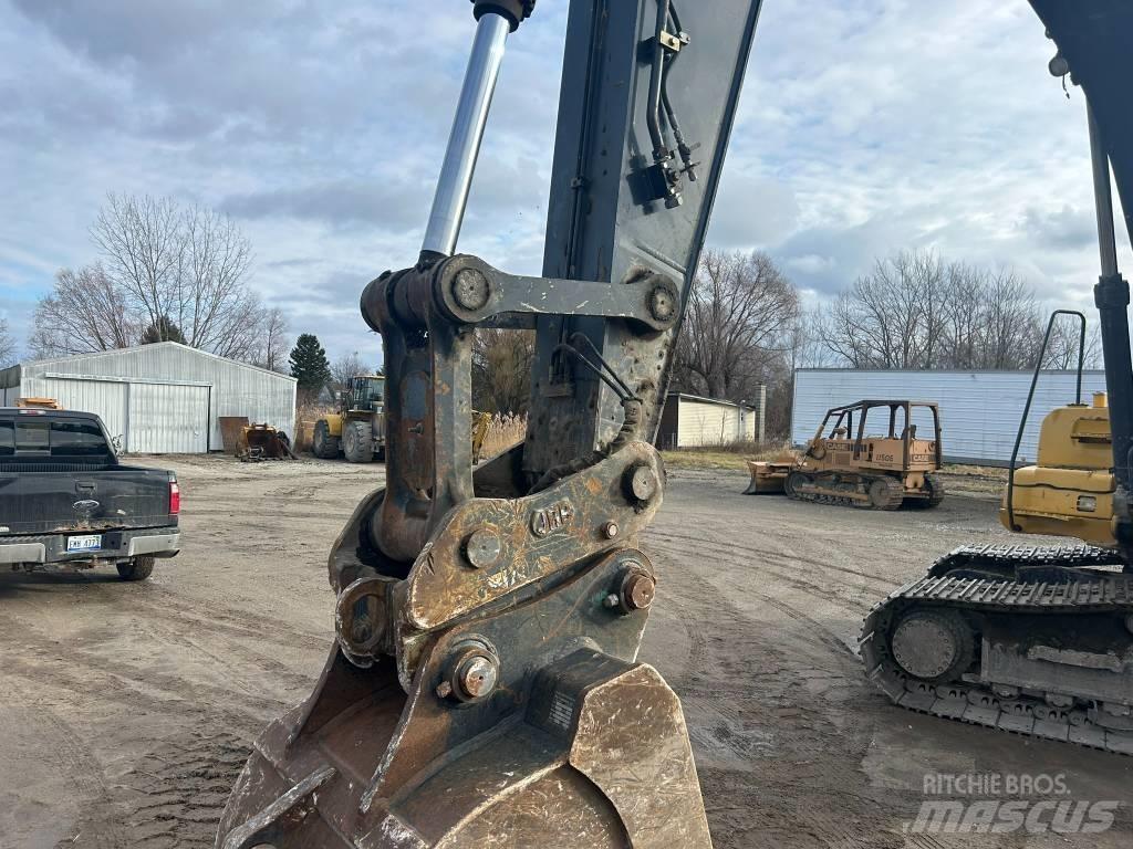John Deere 350 G Crawler excavators