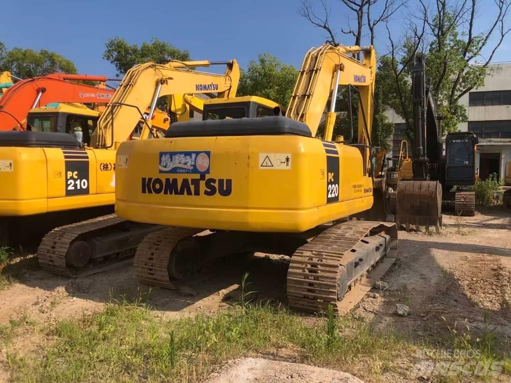 Komatsu PC220-7 Crawler excavators