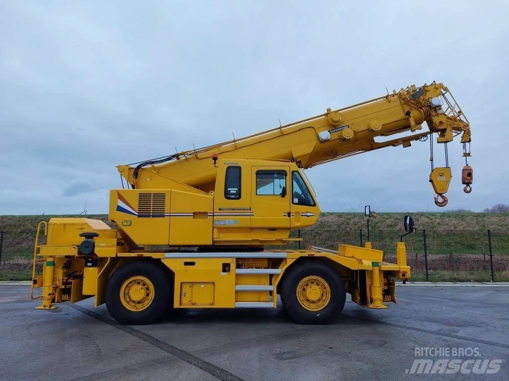 Kato CR 350 Ri All terrain cranes