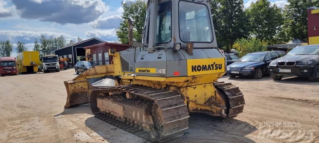 Komatsu D 41 E-6 Crawler dozers