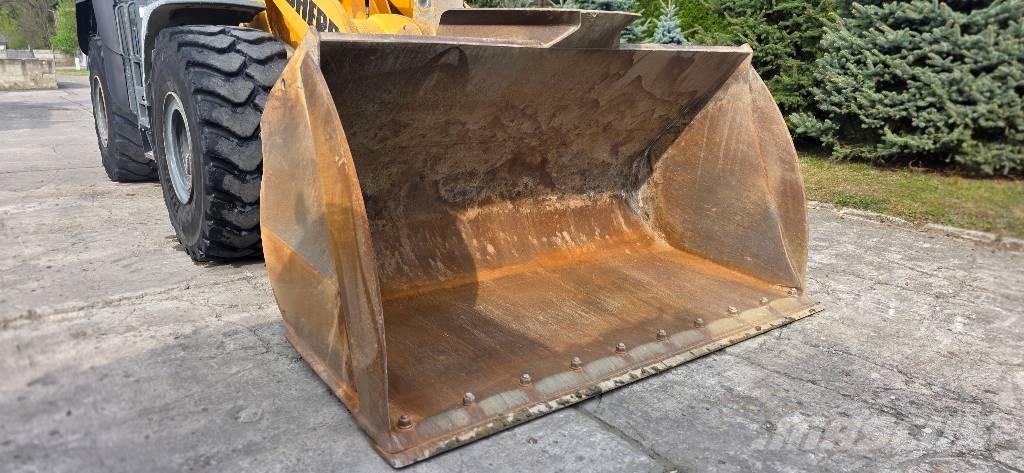 Liebherr L 576 Wheel loaders