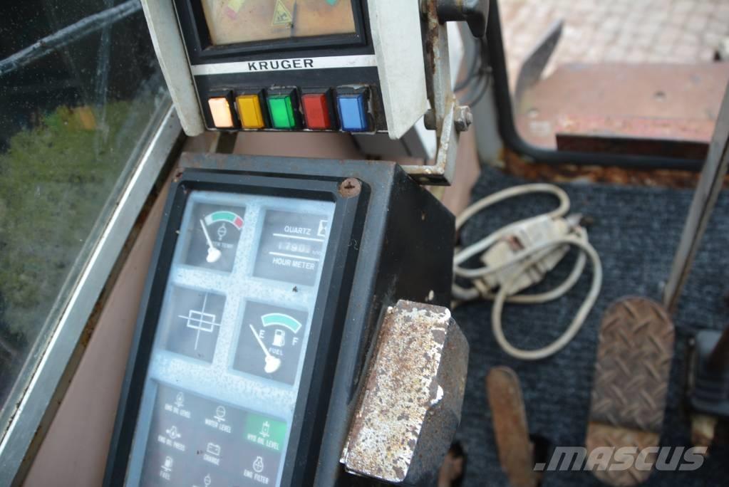 Hitachi KH 150-3 Track mounted cranes