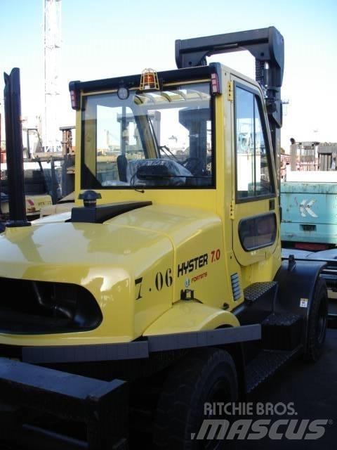 Hyster H 7.0 FT Port material handlers