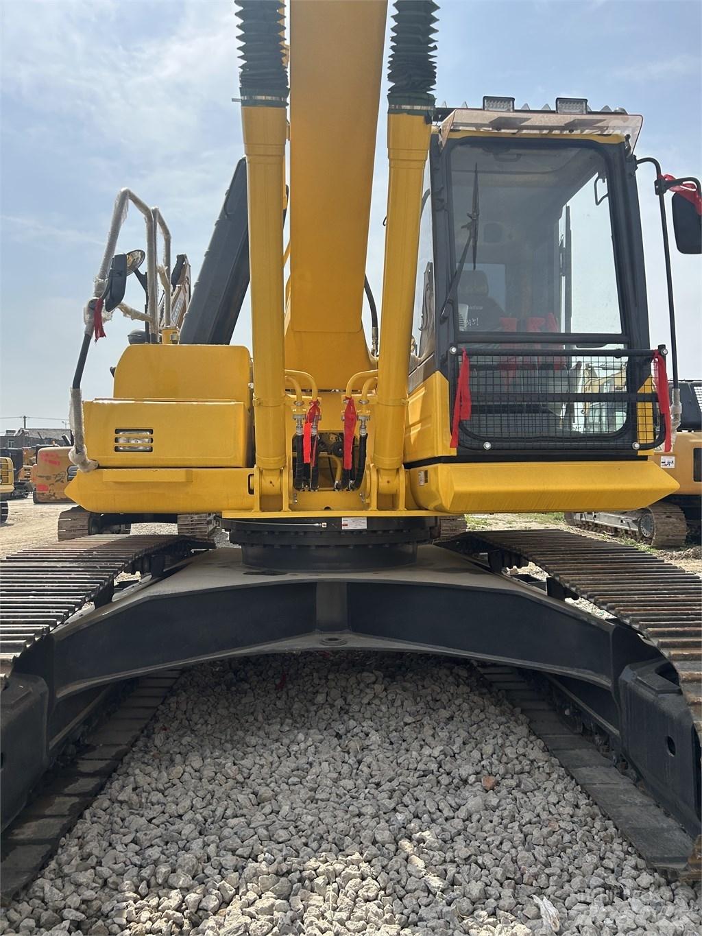 Komatsu PC 240 Crawler excavators